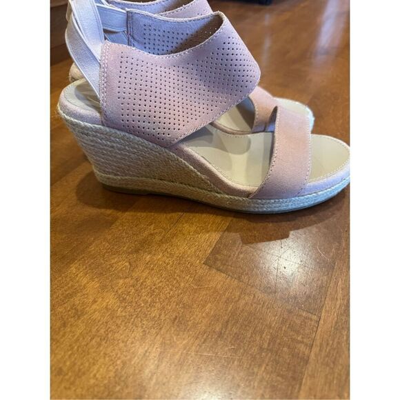 Woman’s Skechers  leather wedge sandals size 8 - Picture 2 of 7